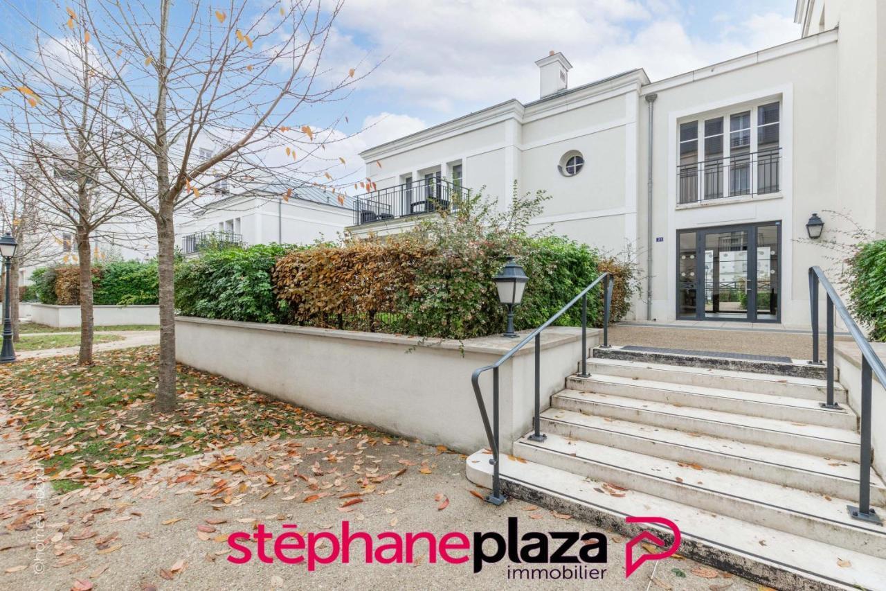 סאריס Plaza Scandinaves 05 מראה חיצוני תמונה